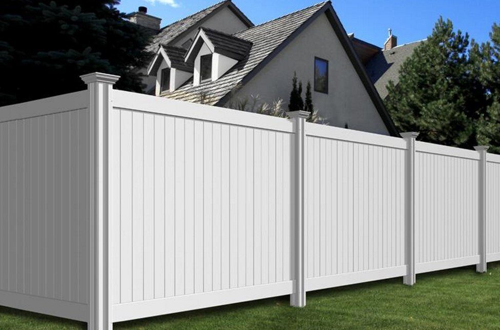 Vinyl Fence installation Savannah GA